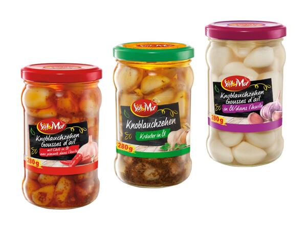 Spicchi d'aglio sott'olio