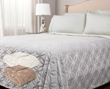 Huntington Home Luxury Full/Queen or King Sculpted Blanket