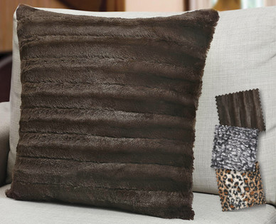 Huntington Home 18" x 18" Faux Fur Pillow