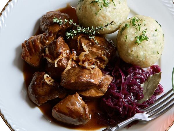 Frisches Wildschweingulasch