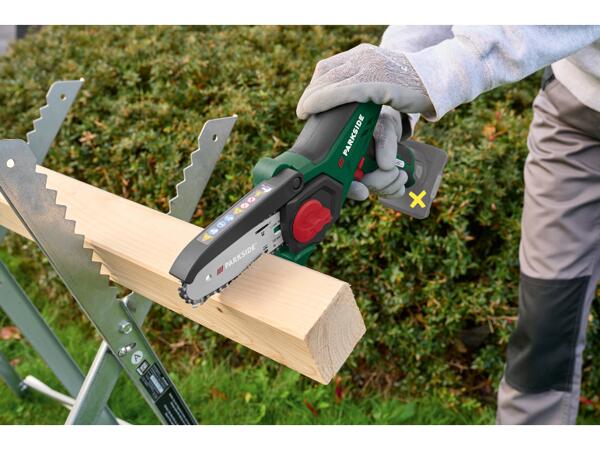 Cordless Pruning Saw