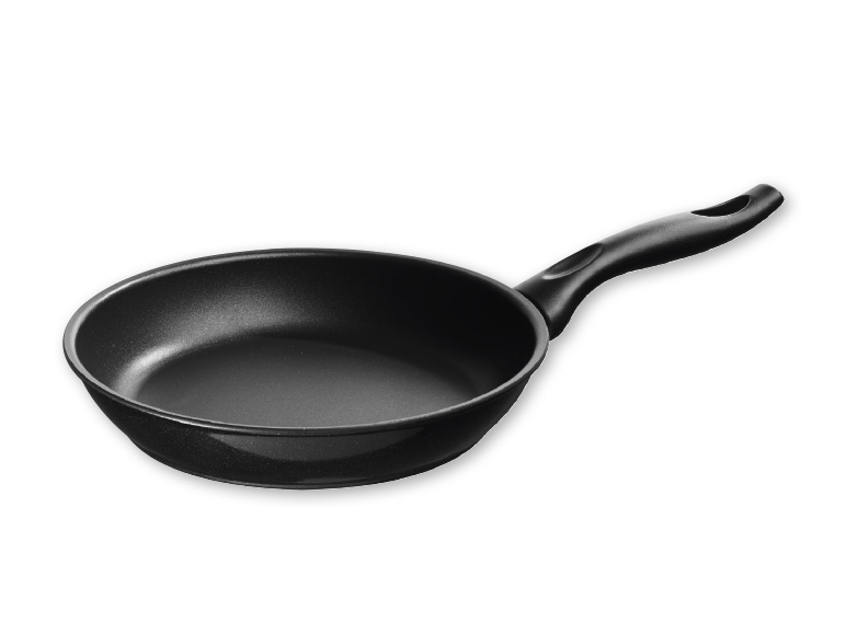 Ernesto(R) 24cm or 28cm Enamelled Frying Pan