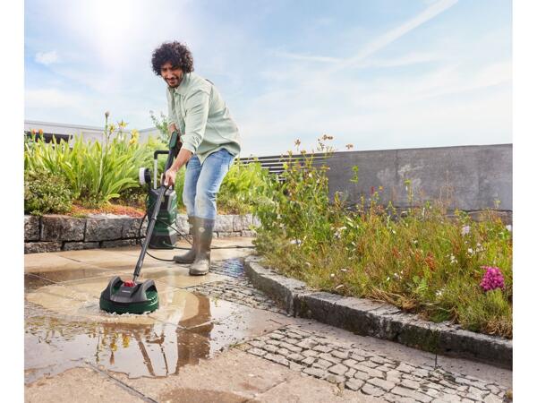 Surface cleaner for pressure washers