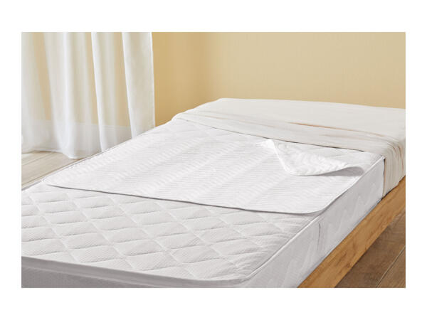 Livarno Home Waterproof Mattress Protector