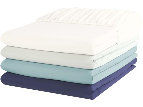Fitted sheet