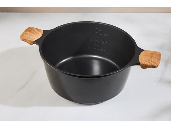 Cast Aluminium Pot Ø 24 cm with Glass Lid