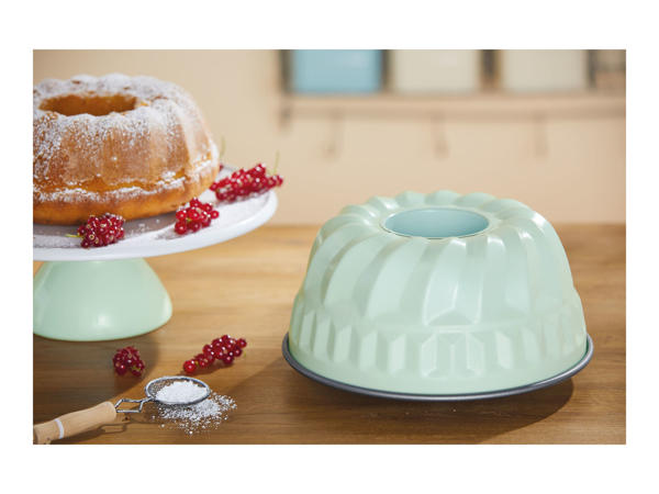 Ernesto Cake Tin1