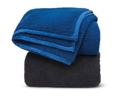 Huntington Home 60" W x 70" L Feathersoft Throw