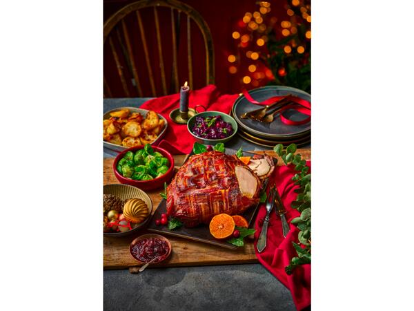 Bronze Turkey Crown Dressed with Bacon Lattice 1.8kg