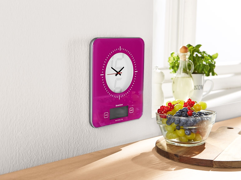 Kitchen Scale with Built-In Clock