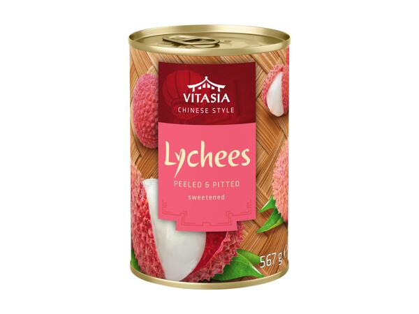 Lychees peeled and pitted