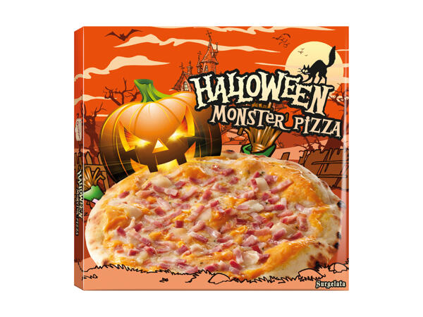 Pizza with Pumpkin Cream and Bacon