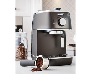 De'Longhi Distinta Espresso Machine - Black