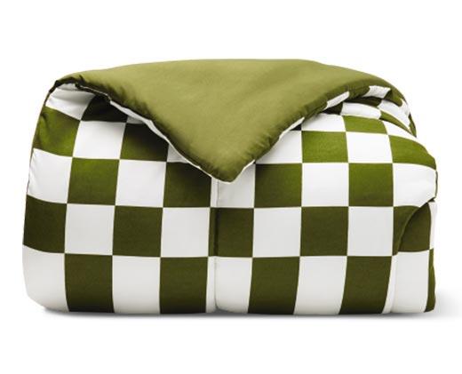 Huntington Home 
 Reversible Comforter