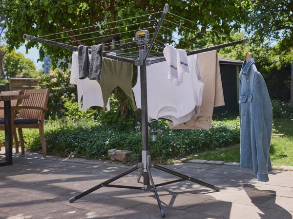 Free-Standing Clothes Airer