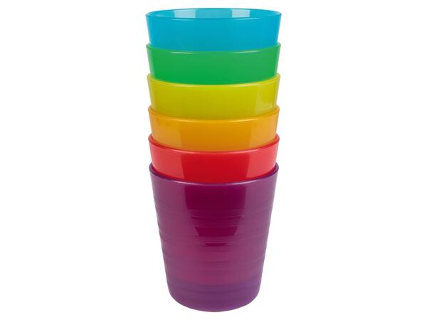 Plastic party cups, plates, cutlery or bowls