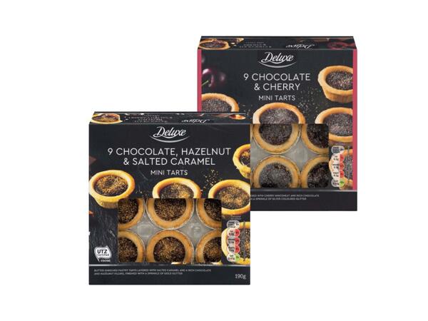 9 Mini Chocolate Tarts with Dusting