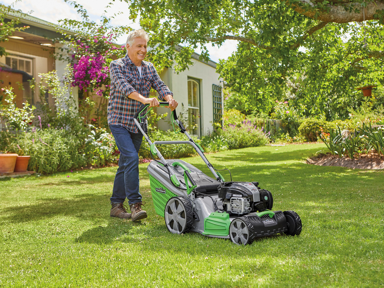 Florabest Electric Start Self-Propelled Petrol Lawnmower1
