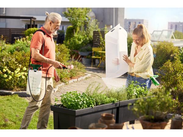 Raised Planter with Cover