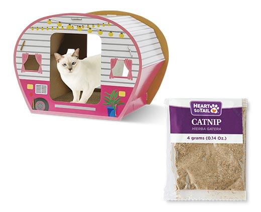 Heart to Tail Cat Scratching Playhouse