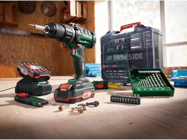 Cordless drill driver set