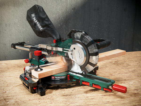 Sliding Compound Mitre Saw