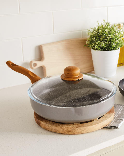 Crofton Frying Pan With Glass Lid
