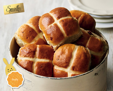 Specially Selected Cranberry & Orange Hot Cross Buns