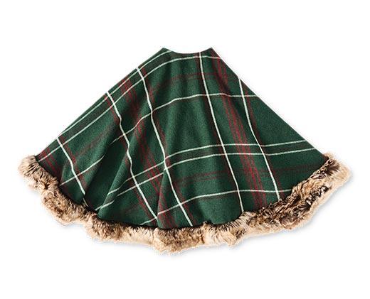 Merry Moments 
 Christmas Tree Skirt