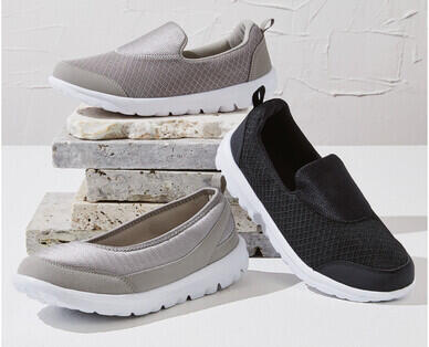 Women's Casual Comfort Shoes