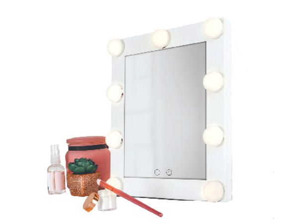 9 Bulb LED Hollywood Mirror