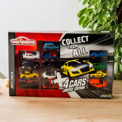 Voitures miniatures, 13 pcs