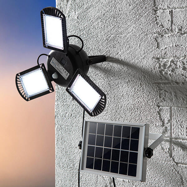 LED-Solar-Dreikopfleuchte