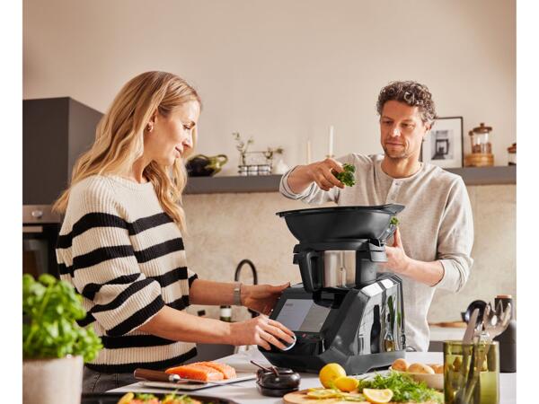 Multi-functional Food Processor with Cooking Function "Monsieur Cuisine Smart"