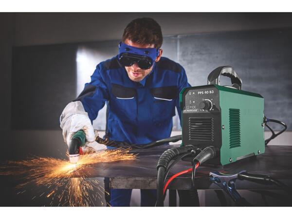 Compressed-air plasma cutter