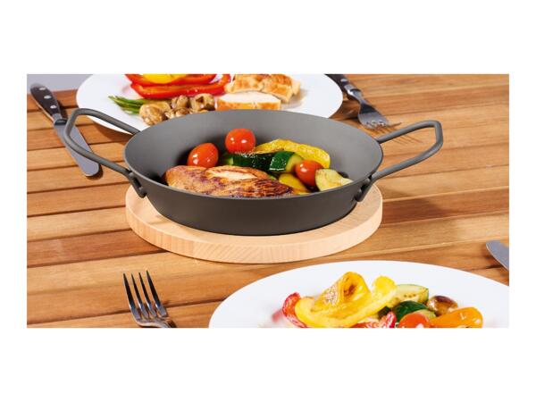 Grillmeister Iron Grill Pan With Wooden Serving Board