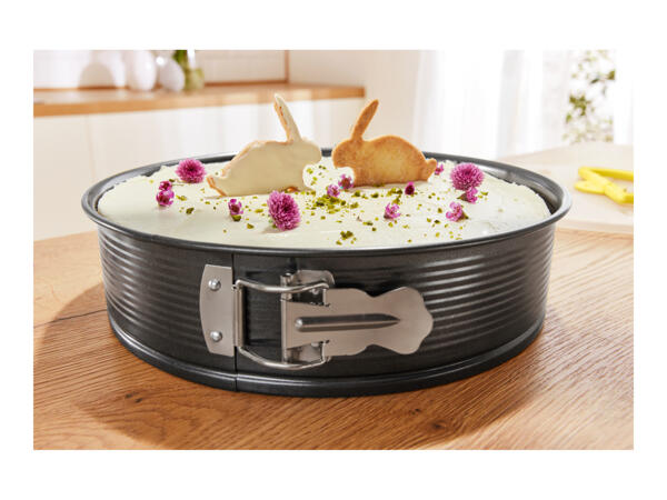 Zenker Cake Tin & Carrier