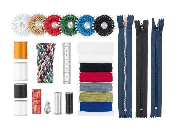 Sewing thread set