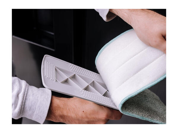 Addis 2 in 1 Spray Mop