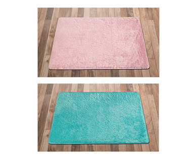 Huntington Home Plush Foam or Faux Fur Foam Rug