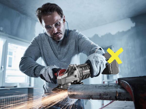 Cordless angle grinder