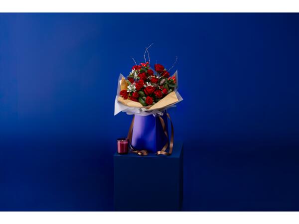 Christmas Joy Gift Bag Bouquet