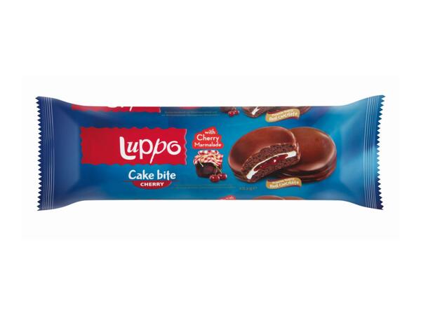 Luppo Cake With Cherry Jam