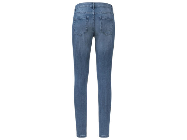 DŽÍNY „SUPER SKINNY FIT"