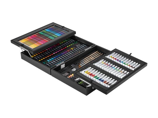 Coffret de dessin, 174 pièces