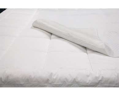 Huntington Home 39" x 54" Water-Resistant Bed Pad