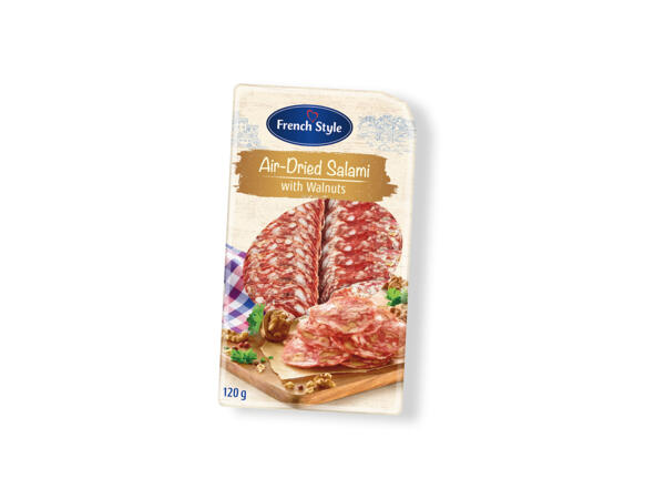 Skivad salami med valnötter