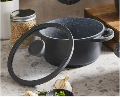 Cast Aluminium Pot 24cm