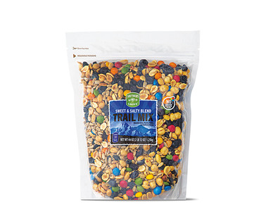 Southern Grove Sweet & Salty Blend Trail Mix