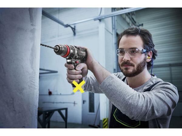 Cordless impact driver